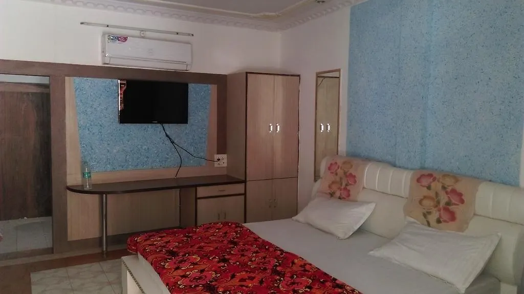 Hotel Pratap Palace Agra