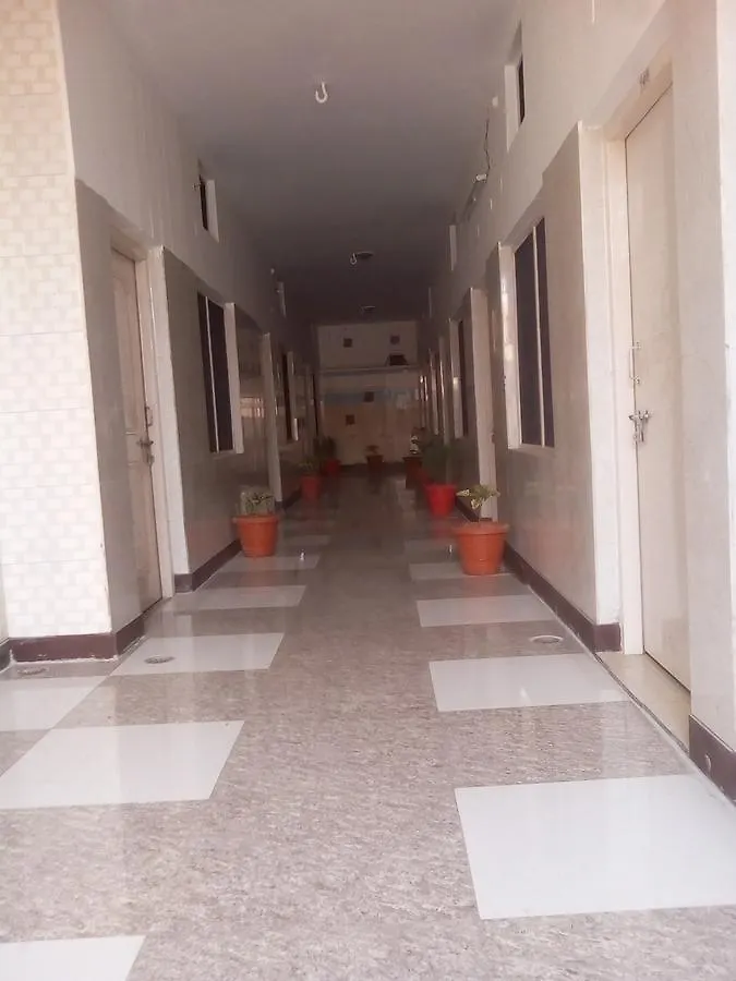 Hotel Pratap Palace Agra